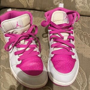 Nike Air Jordan 1 Mid Iris Whisper/Fire Pink/White